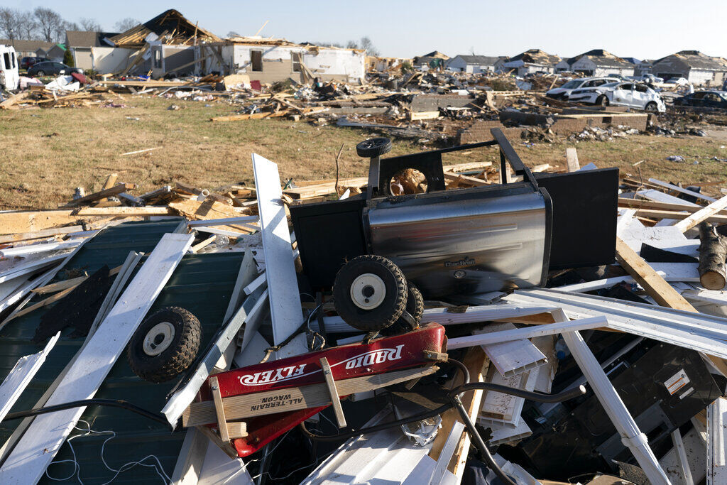 Midwest Tornadoes One Street